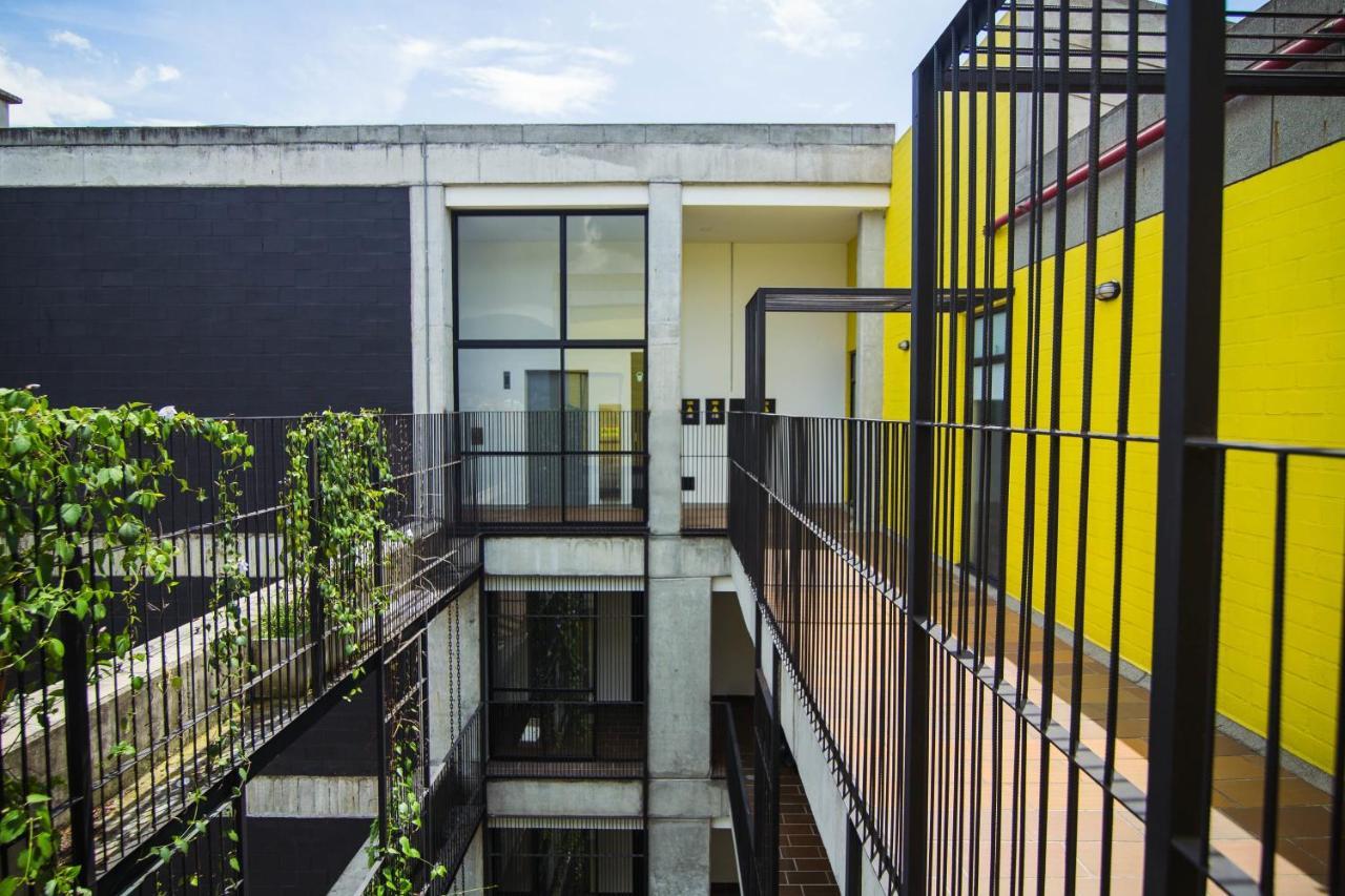 Апартаменты Beautiful Loft In Laureles Медельин Экстерьер фото
